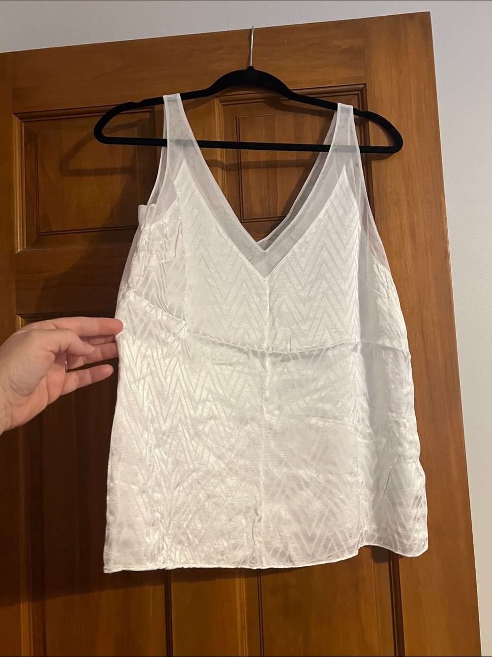 Ted Baker White V-Neck Chevron Pattern Camisole Size 5